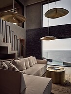 Acro Wellness Suites - Adults Only