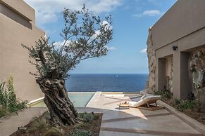 Acro Wellness Suites - Adults Only