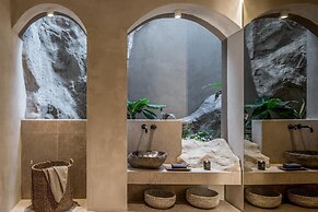 Acro Wellness Suites - Adults Only