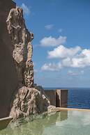 Acro Wellness Suites - Adults Only