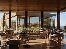 Acro Wellness Suites - Adults Only