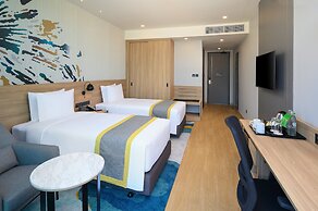 Holiday Inn & Suites Siracha Laemchabang, an IHG Hotel