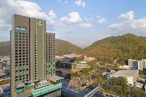 Holiday Inn & Suites Siracha Laemchabang by IHG
