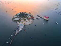 Holiday Inn & Suites Siracha Laemchabang by IHG