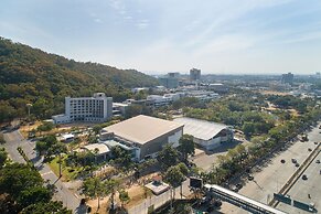 Holiday Inn & Suites Siracha Laemchabang by IHG