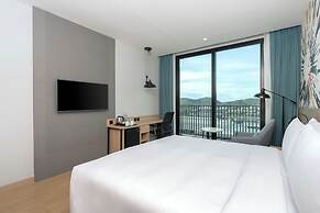 Holiday Inn & Suites Siracha Laemchabang by IHG