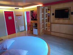Motel Avenida - Adult Only