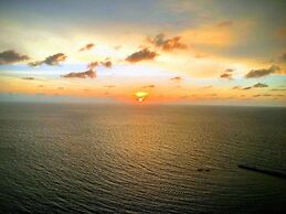 1 Bedroom Ocean View Apartment