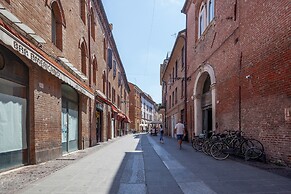 Ferrara Mercato Fancy Studio
