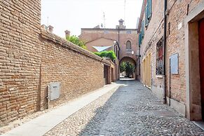 Ferrara Casa Dell'Archivòlto Con Garage