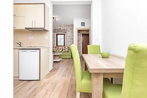 Apartments Mezini 11