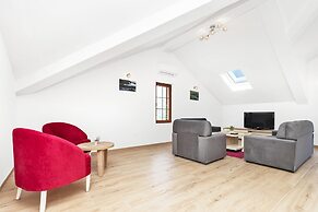 Apartments Mezini 11