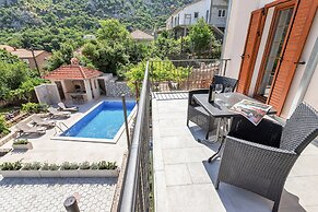 Apartments Mezini 11