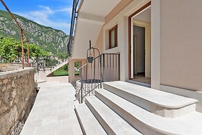 Apartments Mezini 11