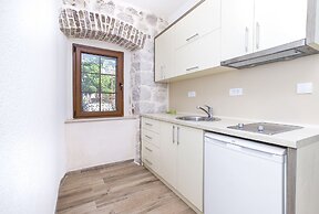 Apartments Mezini 11