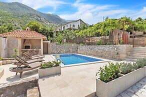 Apartments Mezini 11