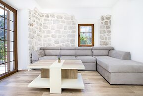 Apartments Mezini 11