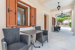 Apartments Mezini 11