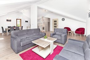 Apartments Mezini 11