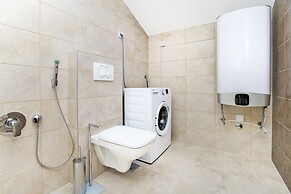 Apartments Mezini 11