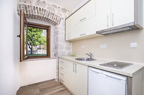 Apartments Mezini 11