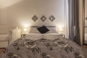 Fori Imperiali Elegant Apartment