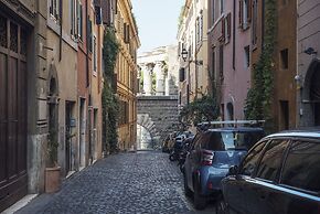 Fori Imperiali Elegant Apartment