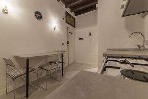 Fori Imperiali Elegant Apartment