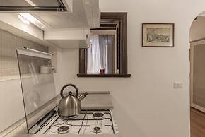 Fori Imperiali Elegant Apartment