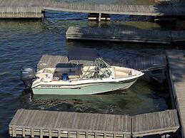 West Winds Motel & Cottages