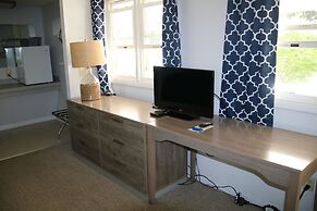 West Winds Motel & Cottages