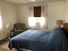 West Winds Motel & Cottages