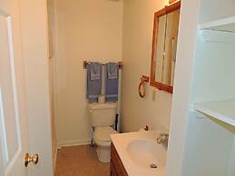 West Winds Motel & Cottages