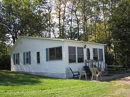 West Winds Motel & Cottages