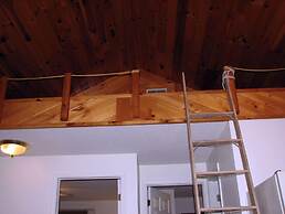 West Winds Motel & Cottages