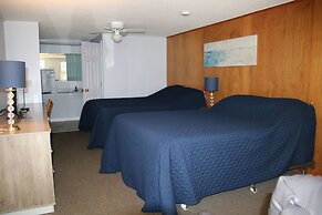 West Winds Motel & Cottages