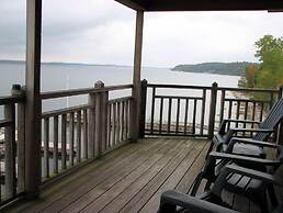 West Winds Motel & Cottages