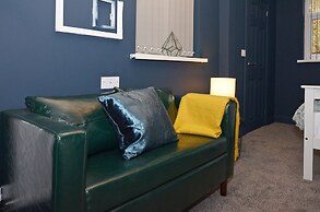 Townhouse Plus @ 301 West Street Crewe