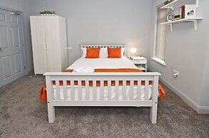 Townhouse Plus @ 301 West Street Crewe