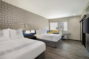 GLō Best Western Tulsa East Route 66