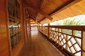 Khen Mong Nature hotel