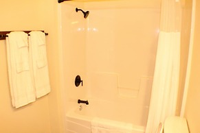 Trailhead Suites