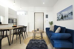 Modern Bohemian Style Sun-Splashed Loft