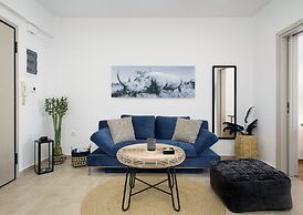 Modern Bohemian Style Sun-Splashed Loft