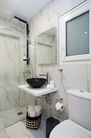 Modern Bohemian Style Sun-Splashed Loft