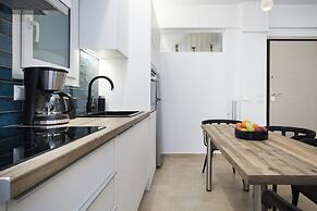 Modern Bohemian Style Sun-Splashed Loft