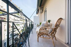 Modern Bohemian Style Sun-Splashed Loft