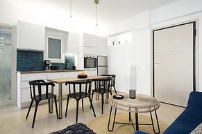 Modern Bohemian Style Sun-Splashed Loft