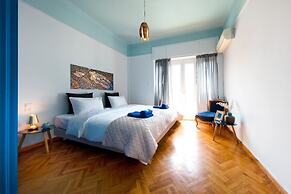 Your Home under the Acropolis Roofdeck