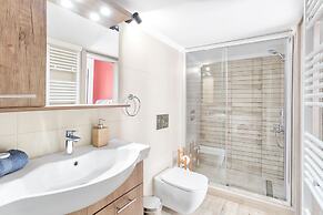 Serene Acropolis View Roofdeck